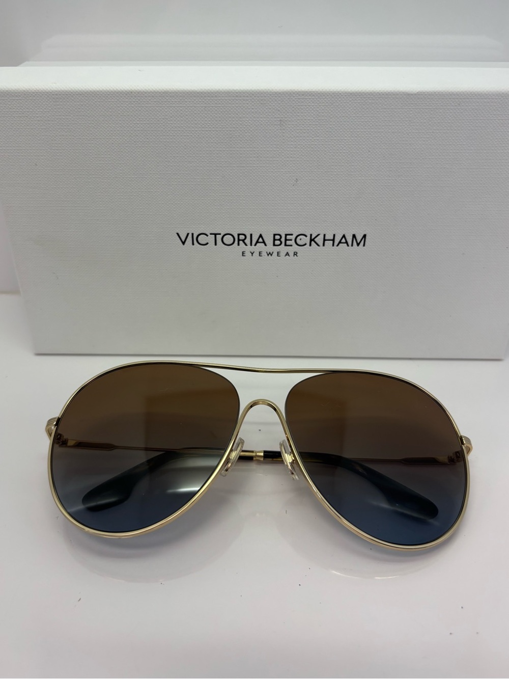 Victoria Beckham Gold Frame aviator Sunglasses with Brown Gradient Lenses